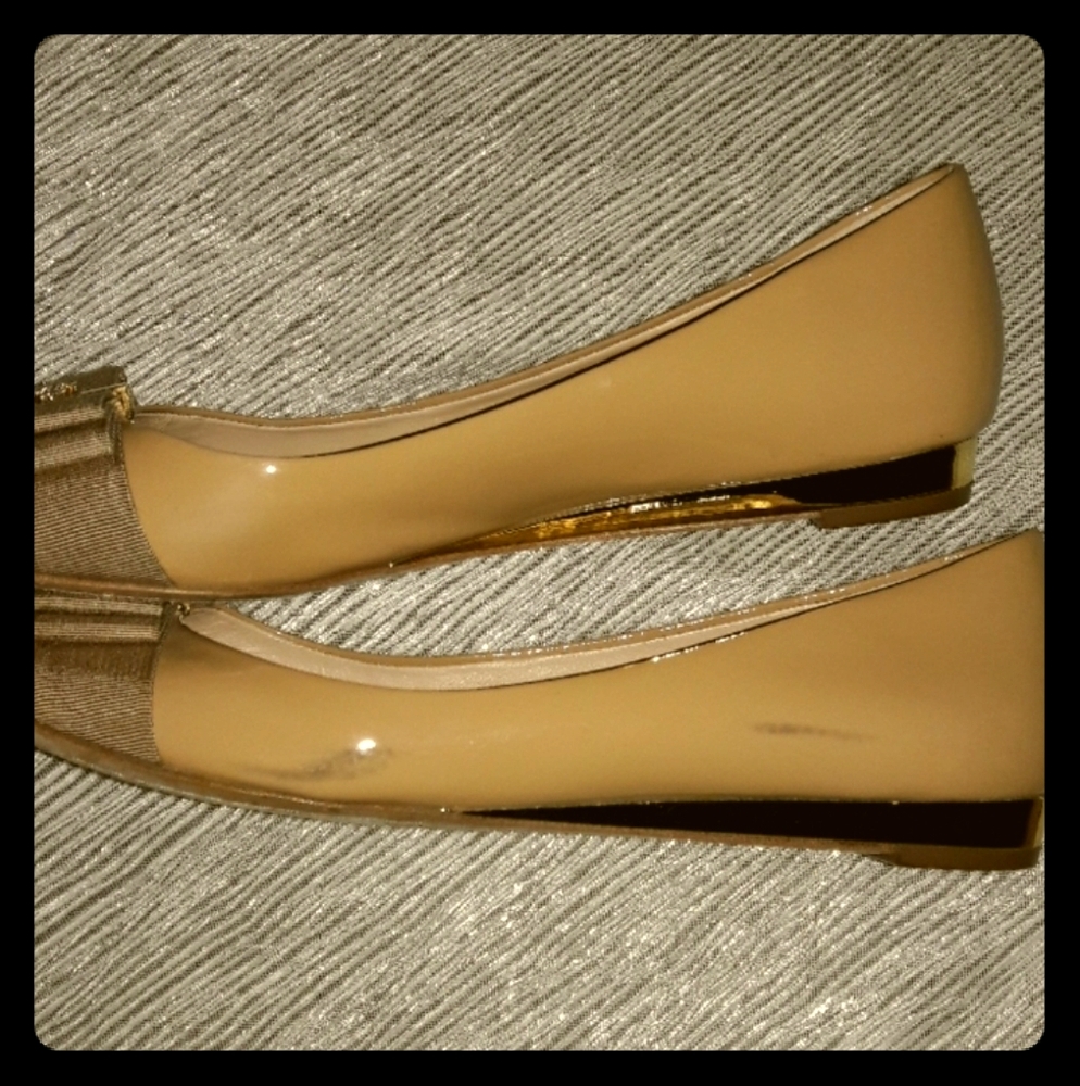 Tory burch open to flat